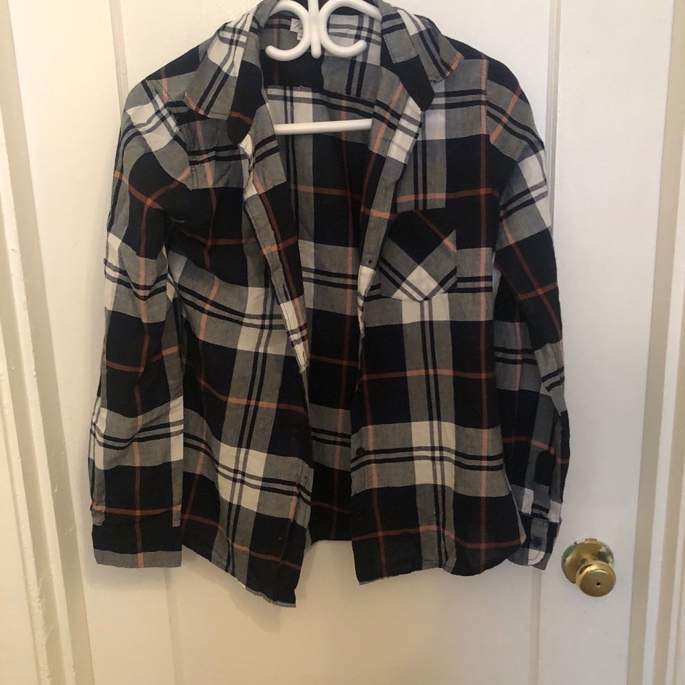 Kismit size medium plaid shirt/ new or like new , button up and pocket